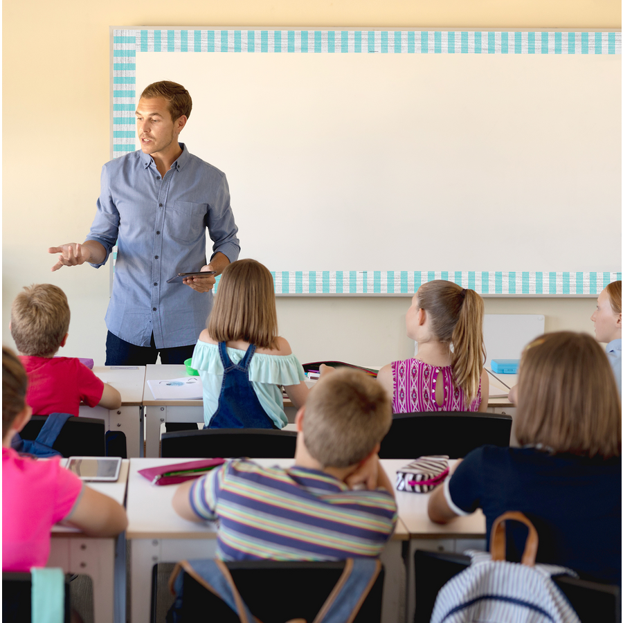 VINTAGE BLUE STRIPES BORDER