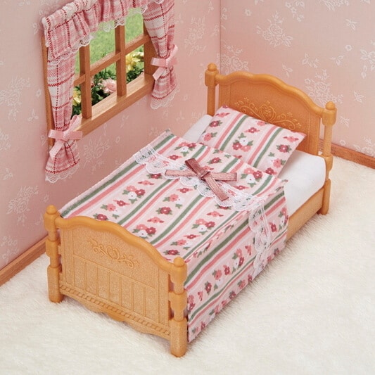 BED AND COMFORTER SET