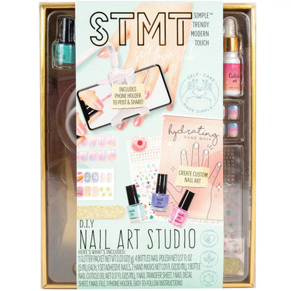NAIL ART STUDIO