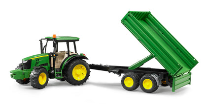 TRACTOR WITH SMALL TIPPING TRAILER