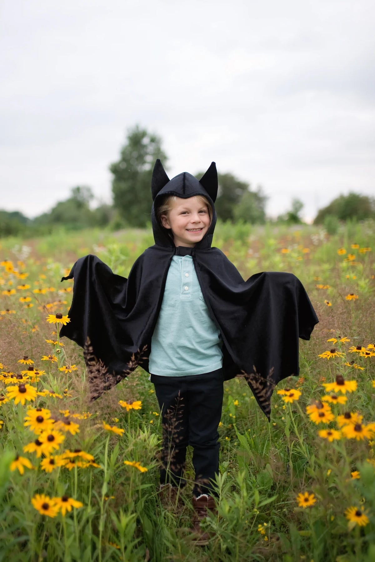HOODED BAT CAPE 5-6